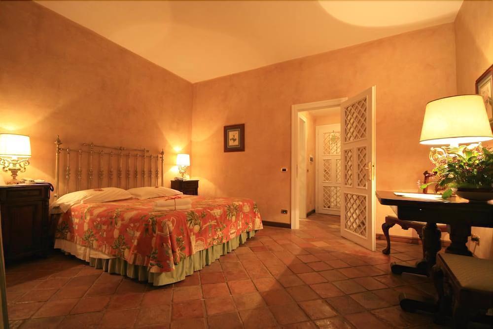 Hotel Porto Pirgos Parghelia Eksteriør billede