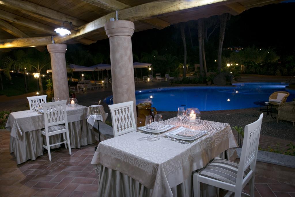 Hotel Porto Pirgos Parghelia Eksteriør billede